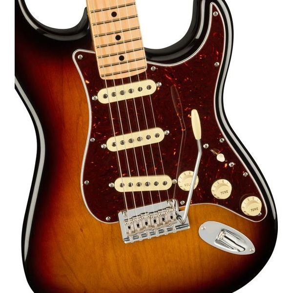 La guitare électrique Fender AM Pro II Strat MN 3TSB : Test, Avis