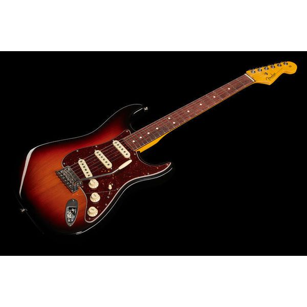 Fender AM Pro II Strat 3TSB (Guitare électrique) - Test, Avis et Comparatif