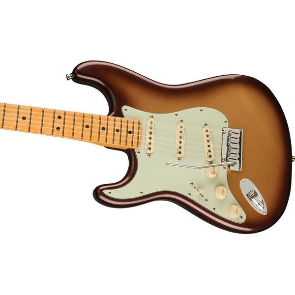 La guitare électrique Fender AM Ultra Strat MN MBST LH : Test, Avis, Comparatif