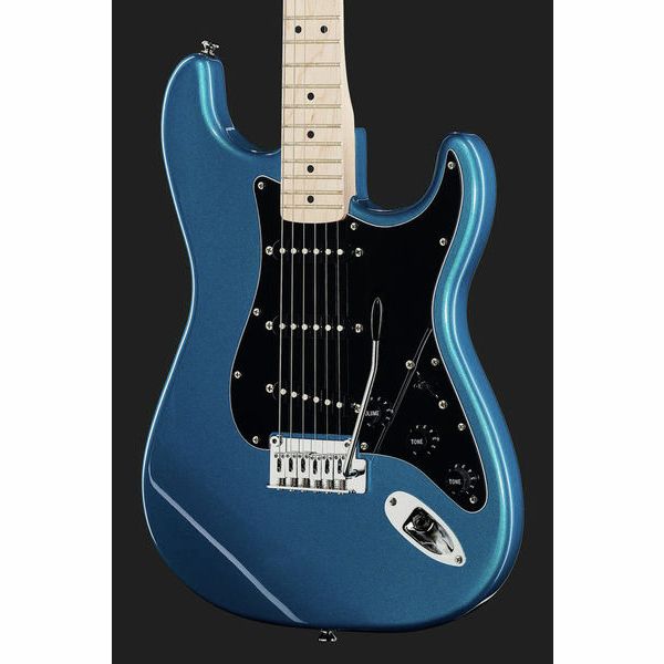 La guitare électrique Squier Affinity Strat MN LPB , Test & Avis