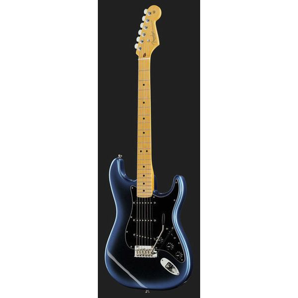 La guitare électrique Fender AM Pro II Strat MN DK NIT Avis et Test