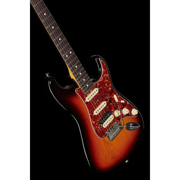 Fender AM Pro II Strat HSS RW 3TSB (Guitare électrique) , Test, Avis, Comparatif