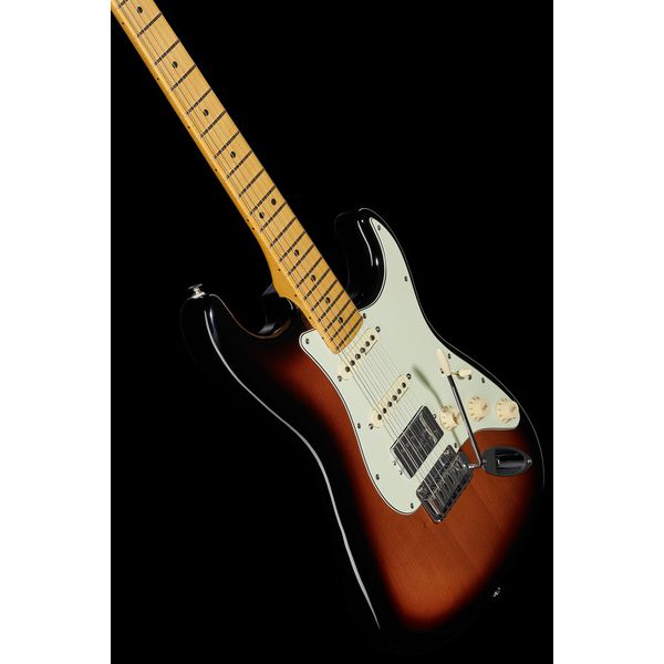 Fender Player Plus Strat HSS MN 3CSB (Guitare électrique) Test et Avis