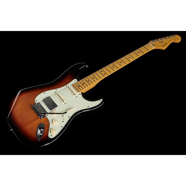 Fender Player Plus Strat HSS MN 3CSB (Guitare électrique) Test et Avis