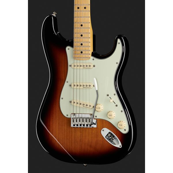 Fender Player Plus Strat MN 3CSB (Guitare électrique) : Avis, Test