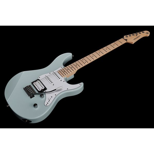 La guitare électrique Yamaha Pacifica 112VM IB RL : Test & Avis