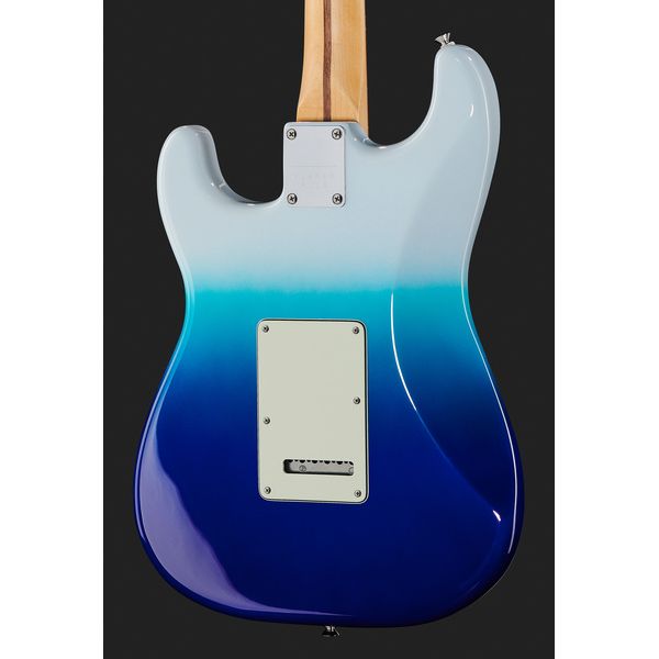 Guitare électrique Fender Player Plus Strat HSS BLB - Avis, Test