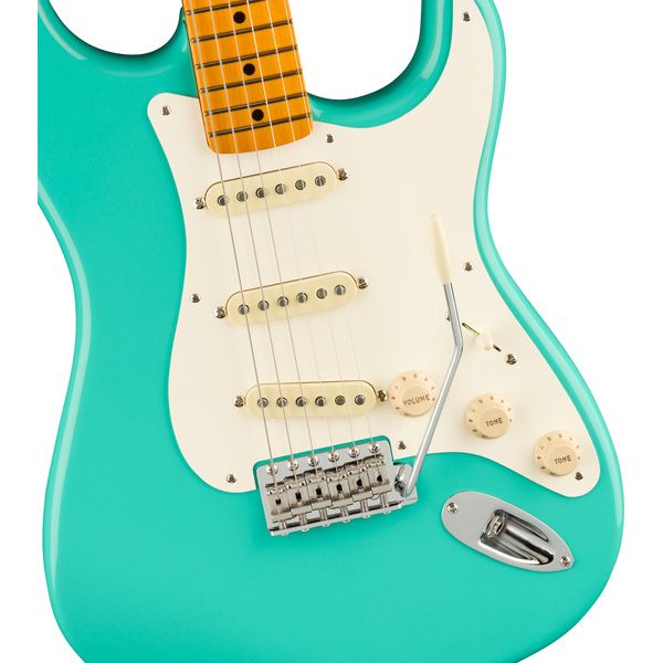 La guitare électrique Fender AV II 57 STRAT MN SFMG Avis et Test