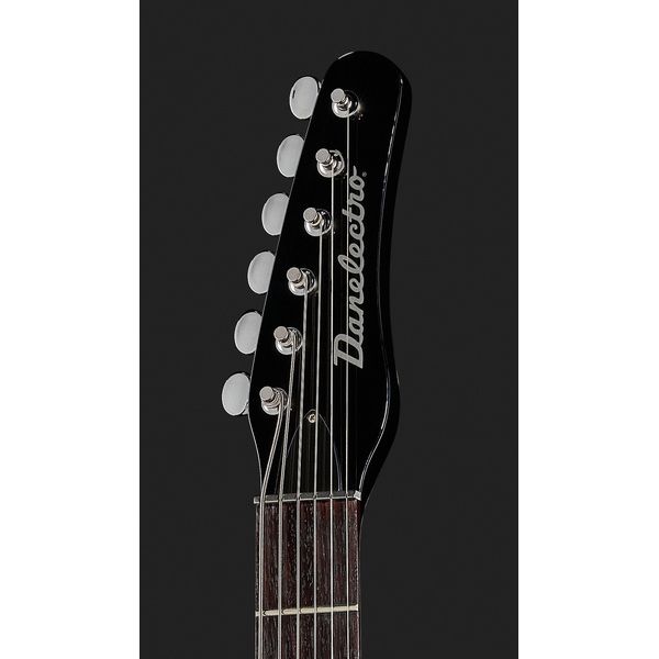 La guitare électrique Danelectro 56 Baritone Black : Avis & Test