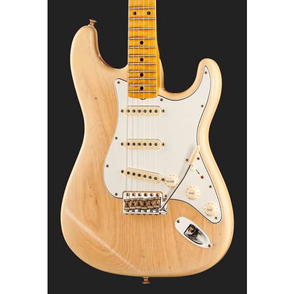 La guitare électrique Fender Postmodern Strat MN NAB Relic Avis & Test