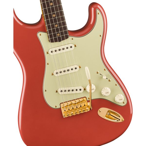 La guitare électrique Fender Johnny A. Strat RW SSG / Test, Avis & Comparatif