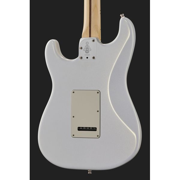 Fender Juanes Strat MN HSS LW (Guitare électrique) Test, Avis et Comparatif