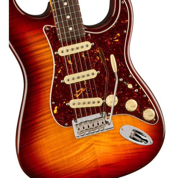 Fender Anniv. AM Pro II Strat RW CM (Guitare électrique) , Test, Avis