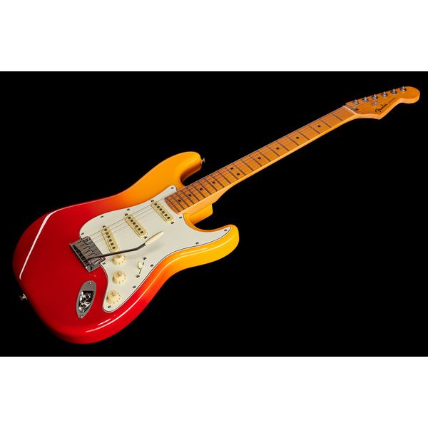 La guitare électrique Fender Player Plus Strat MN TQS , Test et Avis