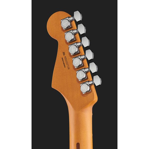 La guitare électrique Fender Player Plus Strat MN TQS , Test et Avis