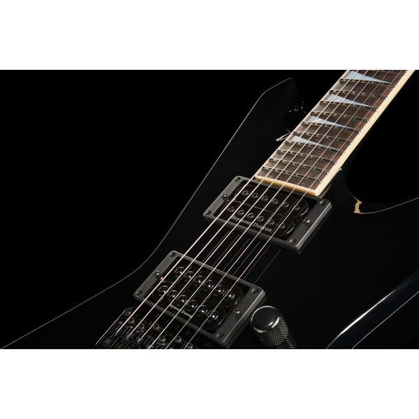 La guitare électrique Jackson WR1 Warrior BLK USA - Test et Avis