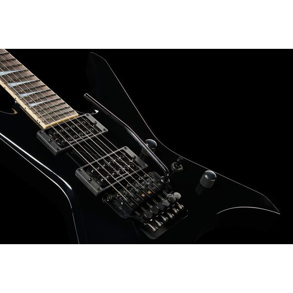 La guitare électrique Jackson WR1 Warrior BLK USA - Test et Avis