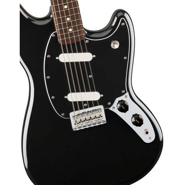 Avis guitare électrique Fender Player II Mustang RW BLK