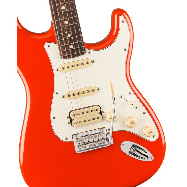 Avis guitare électrique Fender Player II Strat HSS RW CRR