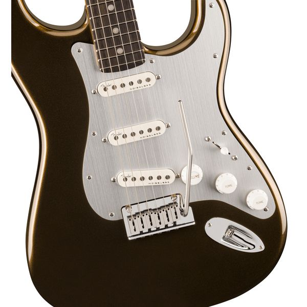 Avis guitare électrique Fender Am Ultra II Strat EB TXT