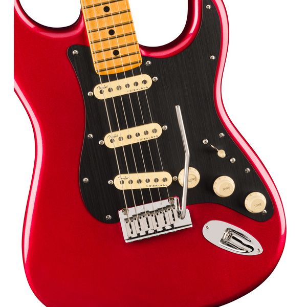 La guitare électrique Fender Am Ultra II Strat MN SRD : Notre avis