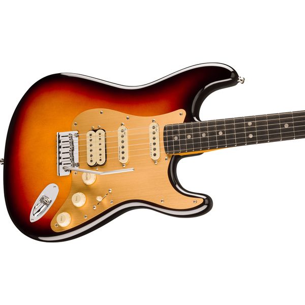 Avis sur Fender Am Ultra II Strat HSS EB UBST - Test guitare électrique