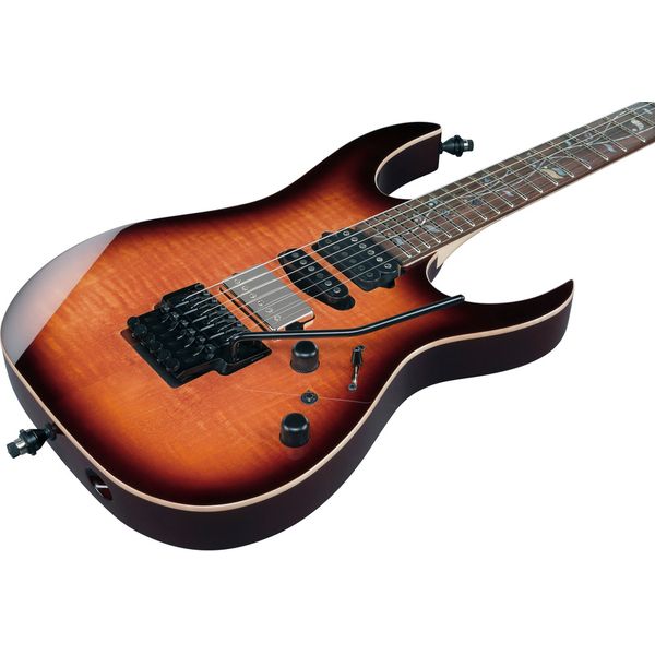 Ibanez j.custom Axe Design RG8870 BSR - Avis sur cette guitare électrique