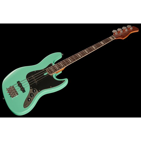 La basse électrique Marcus Miller V5R Alder-4 MLG : Notre avis