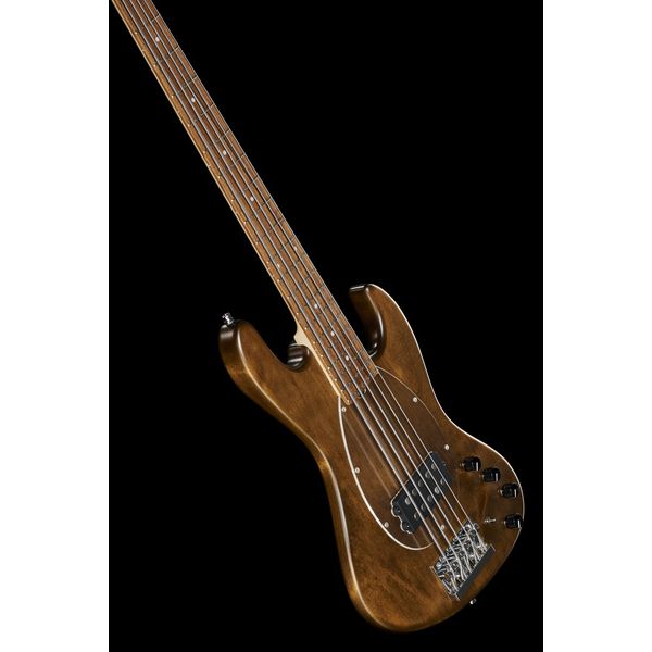 Avis sur Sadowsky MetroLine Vintage RA AT TS 5 - Test basse électrique