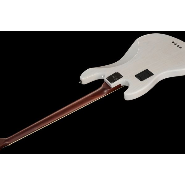 Avis sur Marcus Miller V8-4 WB - Test basse électrique