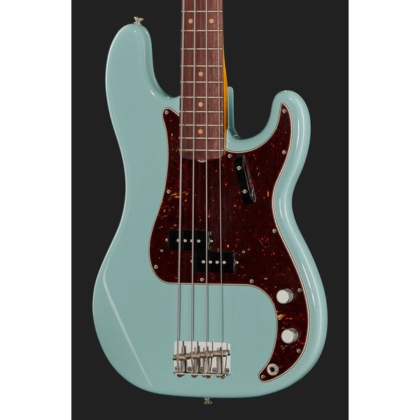 Avis basse électrique Fender AV II 60 P BASS RW DPB
