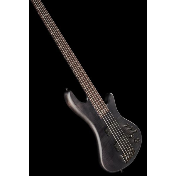 Avis sur Schecter Stiletto Studio-5 STBLS - Test basse électrique
