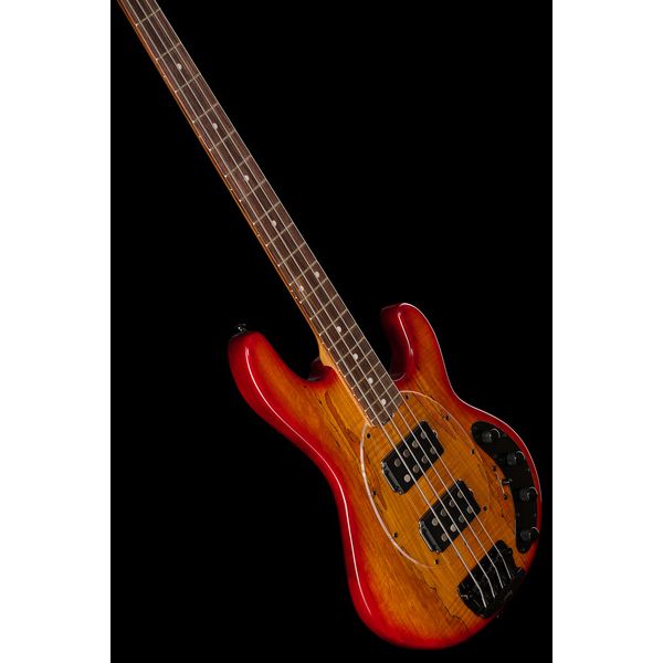 La basse électrique Sterling by Music Man StingRay RAY34HH Spalted BOB : Notre avis