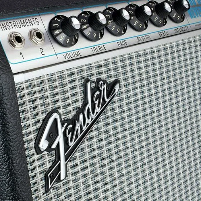 Fender 68 Custom Vibro Champ – photo 12