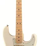 La guitare électrique Fender AM Pro Strat MN OWT | Test, Avis & Comparatif