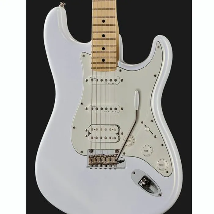 Fender Juanes Strat MN HSS LW – photo 6