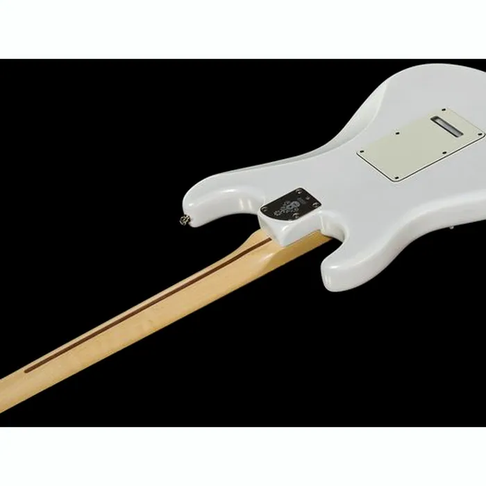 Fender Juanes Strat MN HSS LW – photo 10