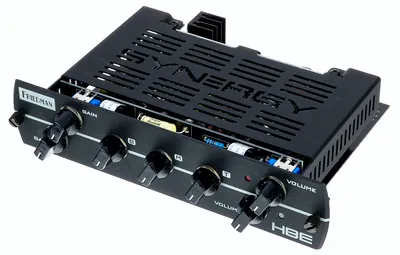 Le préamp pour guitare électrique Synergy Friedman HBE B-Stock