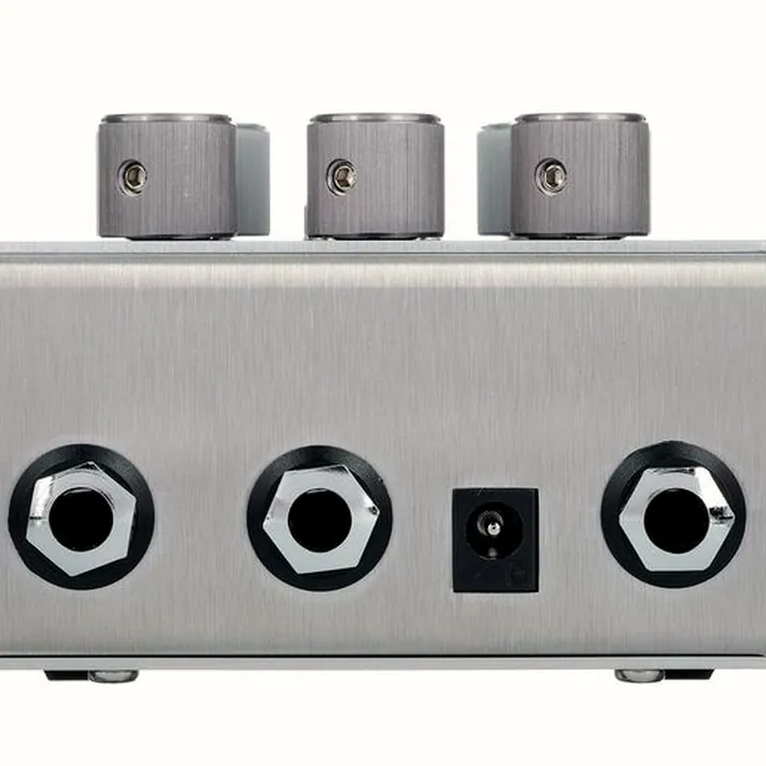 Origin Effects Deluxe 61 Tremolo & Drive – photo 9
