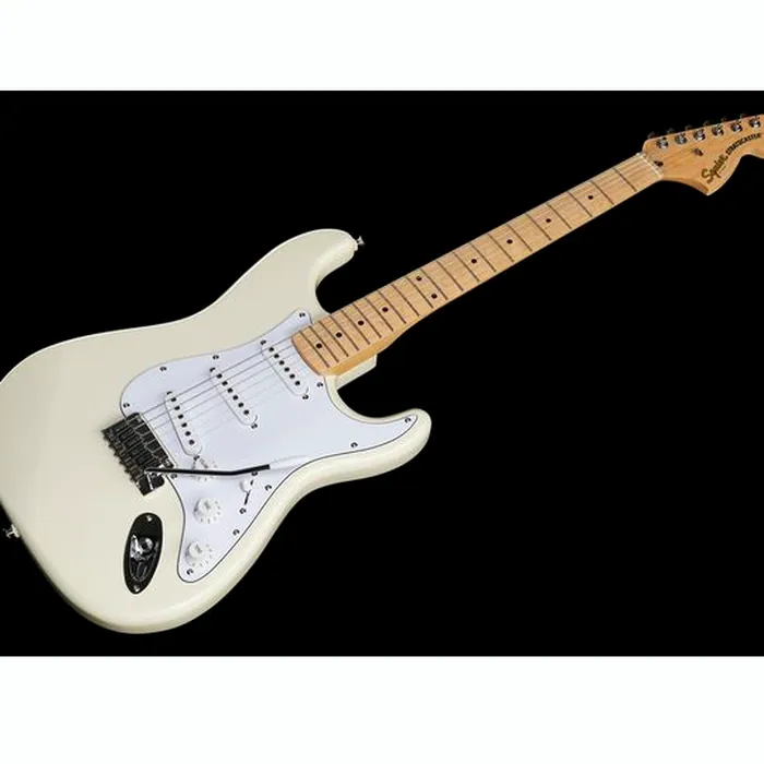 Squier Affinity Strat MN OW Bundle – photo 11