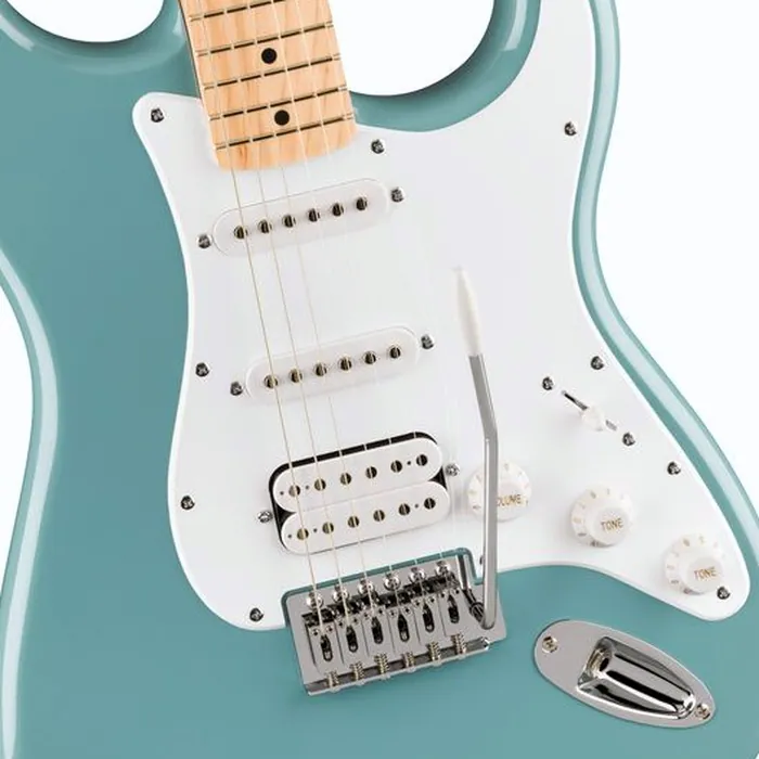 Squier LTD Sonic Strat HSS WPG SNG – photo 5