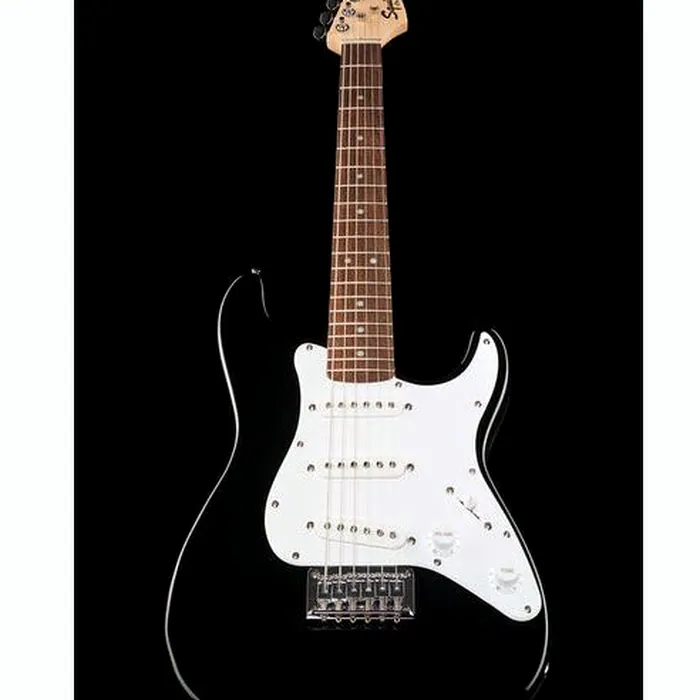 Squier Mini Strat V2 BK IL Bundle – photo 6