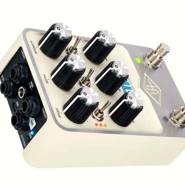 Universal Audio UAFX Astra Modulation Machine – photo 11