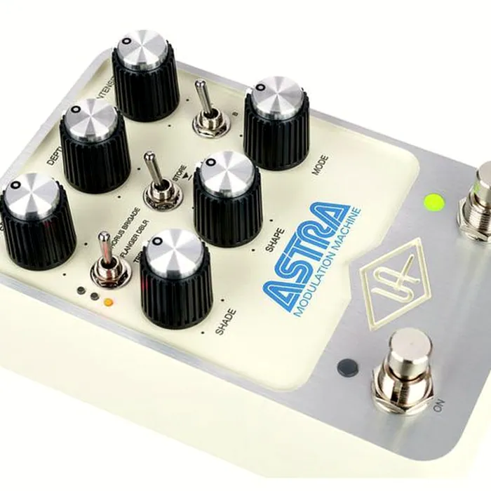 Universal Audio UAFX Astra Modulation Machine – photo 10