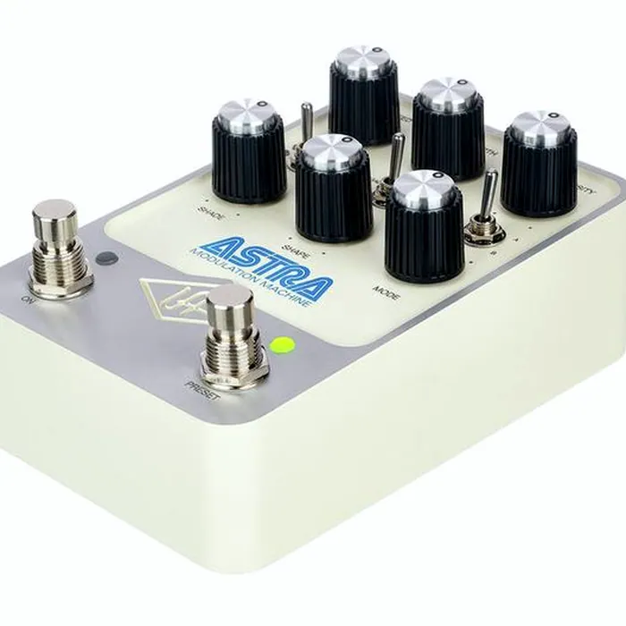 Universal Audio UAFX Astra Modulation Machine – photo 12